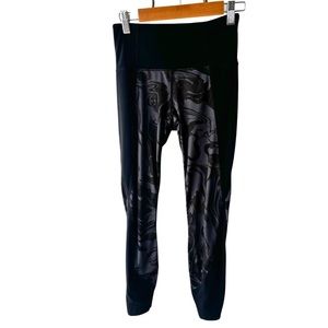 Athleta Salutation 7/8 Leggings Size XS